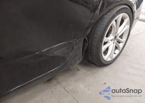 2013 Audi A4 2.0T Premium z USA, uszkodzony, nr VIN WAUBFAFL6DN006714